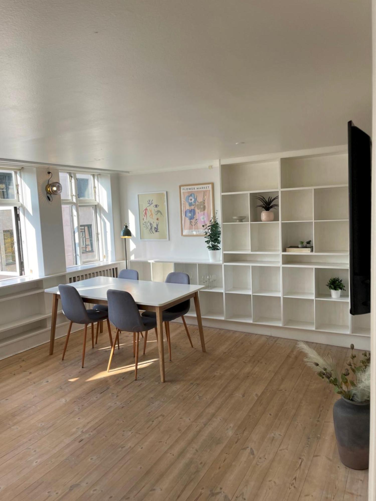Elegant In Apartment