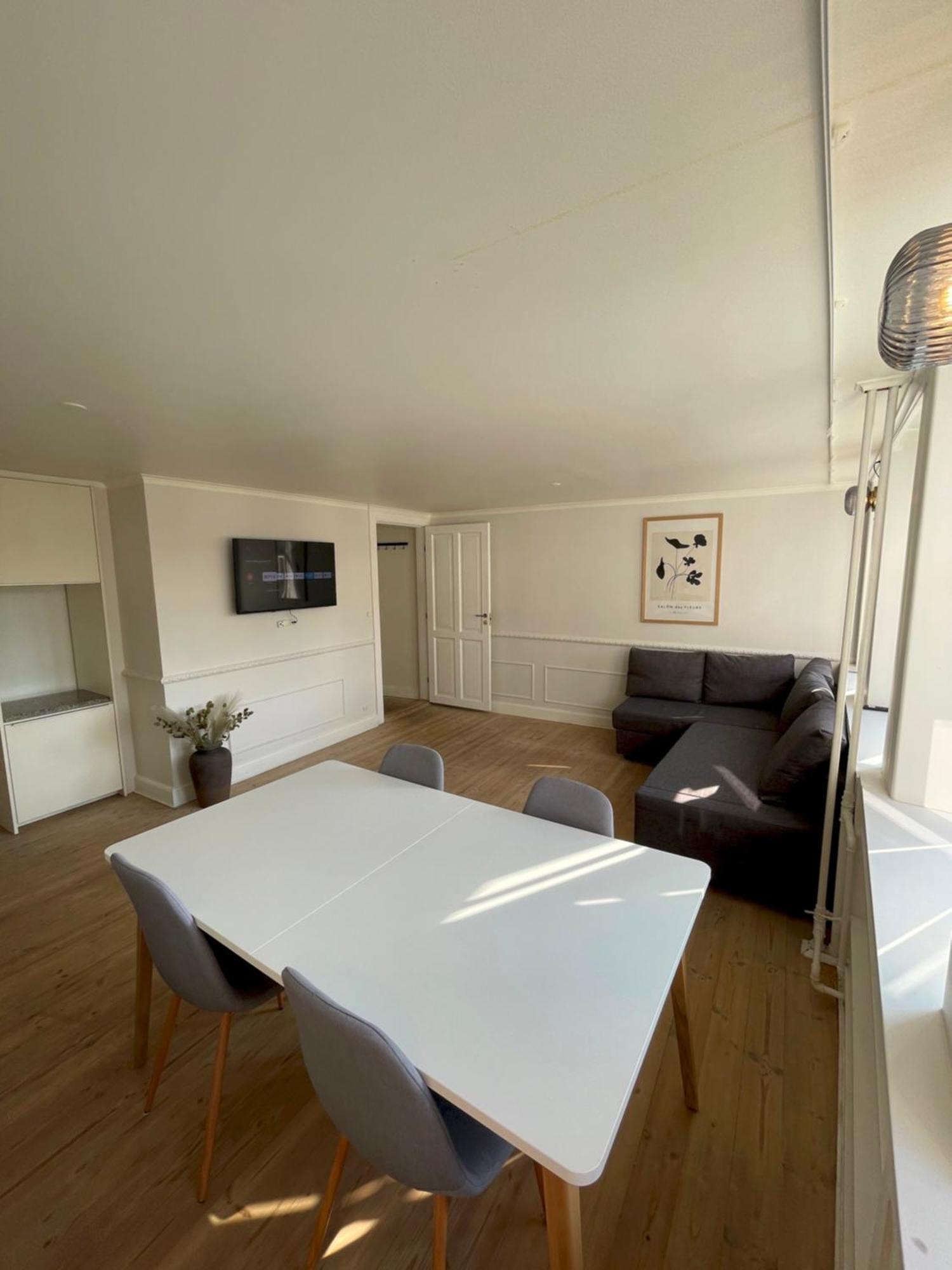 Apartment Elegant In